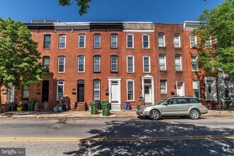 Building Photo - 1738 S Charles St