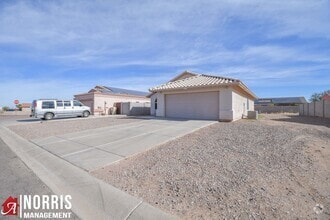 Building Photo - 14961 Padres Rd