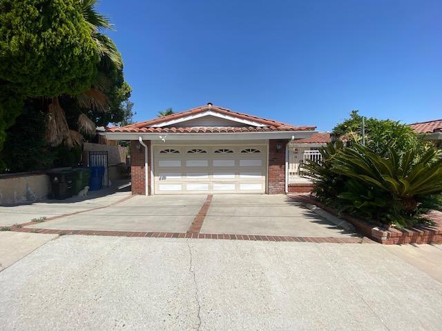 Foto principal - 8608 Farralone Ave