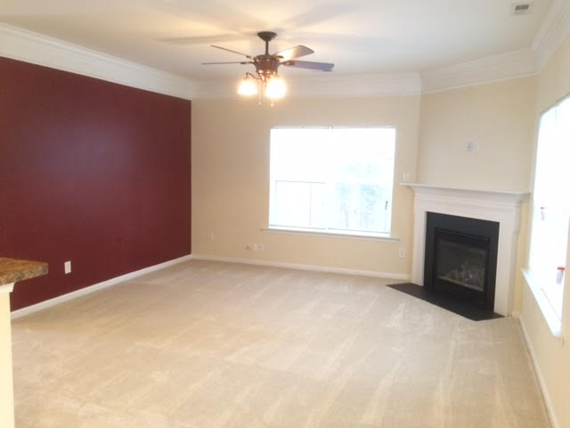 Building Photo - 832 Gem Ct