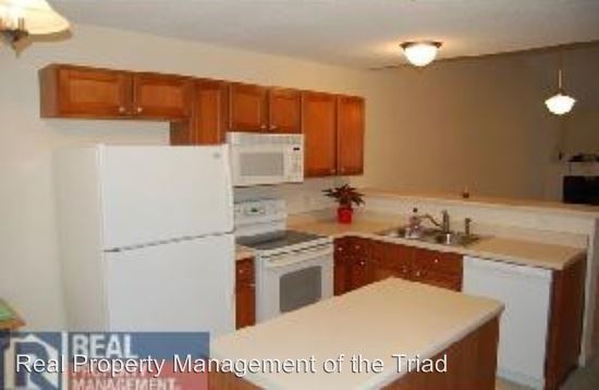 Building Photo - 502 Bowen Lake Dr
