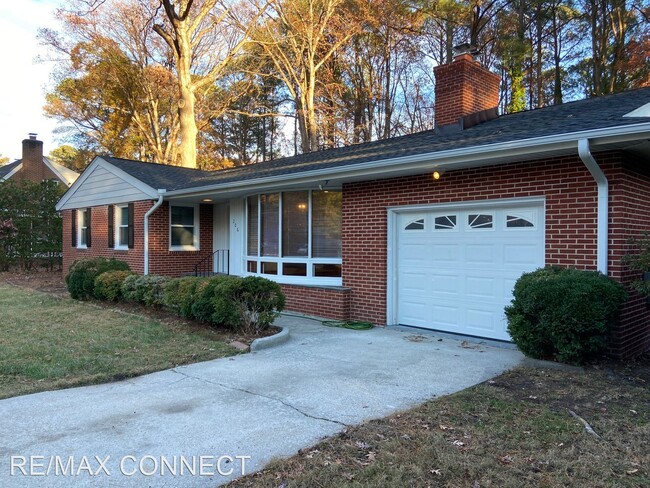 Building Photo - 3 br, 2 bath House - 206 Mistletoe Drive