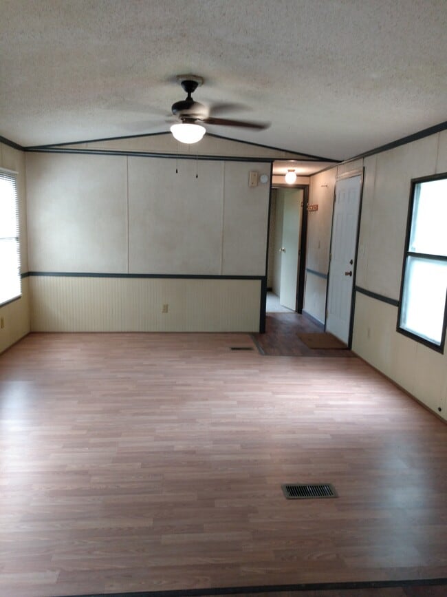 Living Room - 288 Outback Dr