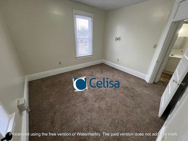 Foto del edificio - 817 W Jefferson Blvd Apt B