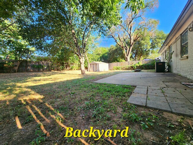 Photo - 1212 Johns Dr House