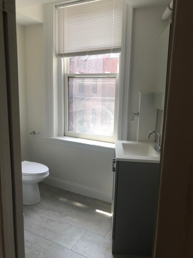 43 Bowdoin St Unit 4R, Boston, MA 02114 Apartments in Boston, MA