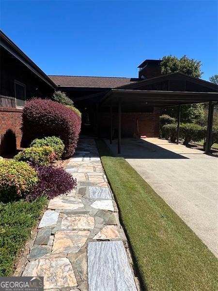 Foto del edificio - 331 N Coleman Rd