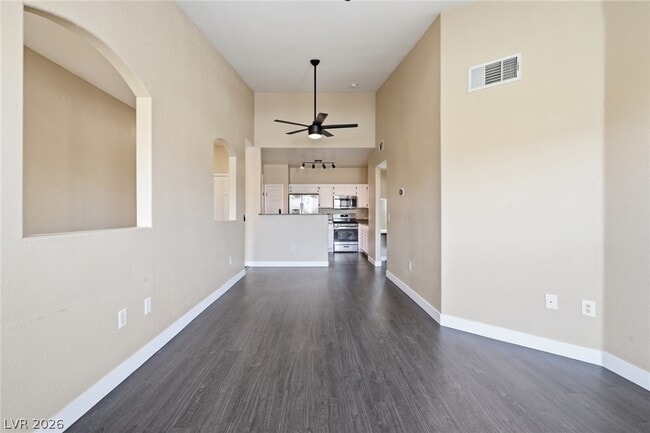Building Photo - 10550 W Alexander Rd