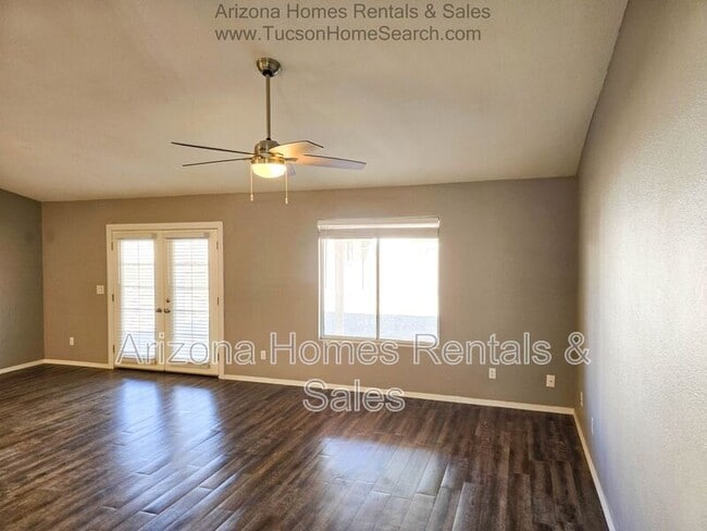 Foto del edificio - 9169 E Wild Wash Dr