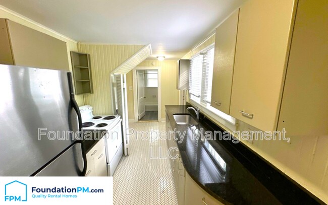 Foto del edificio - 589 Loeb St