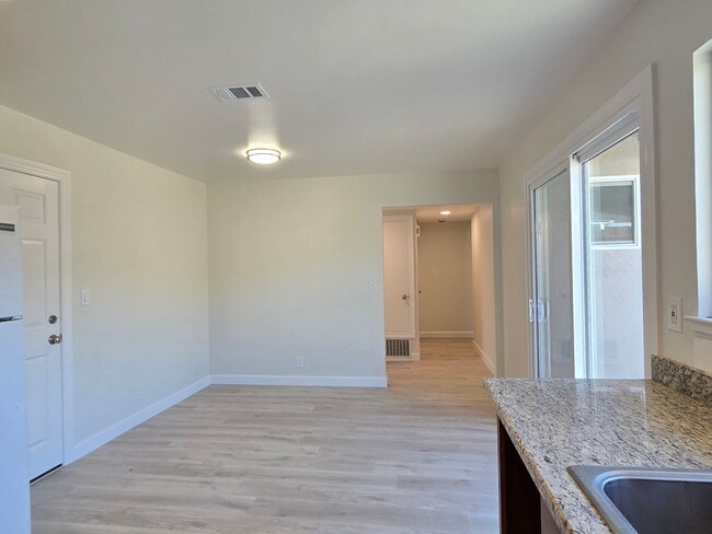 Building Photo - Renovated and Remodeled, New Driveway, New...