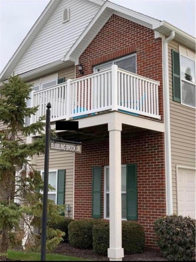Building Photo - 12235 Bubbling Brook Dr