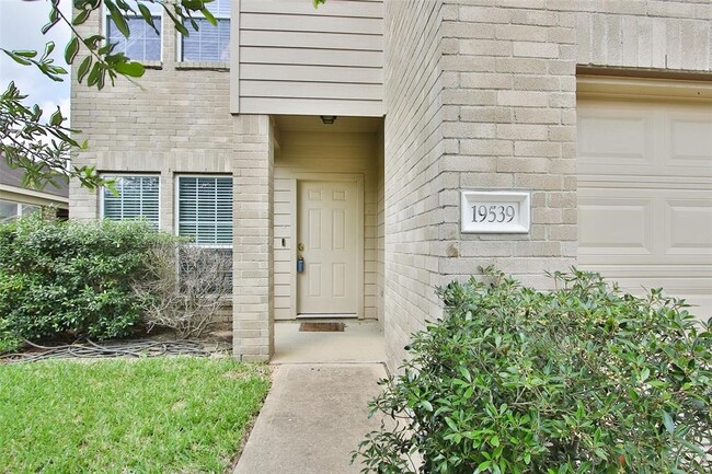 Building Photo - 19539 Hancock Oak St