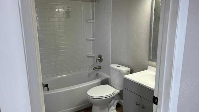 Building Photo - 3708 Sierra Vista Dr