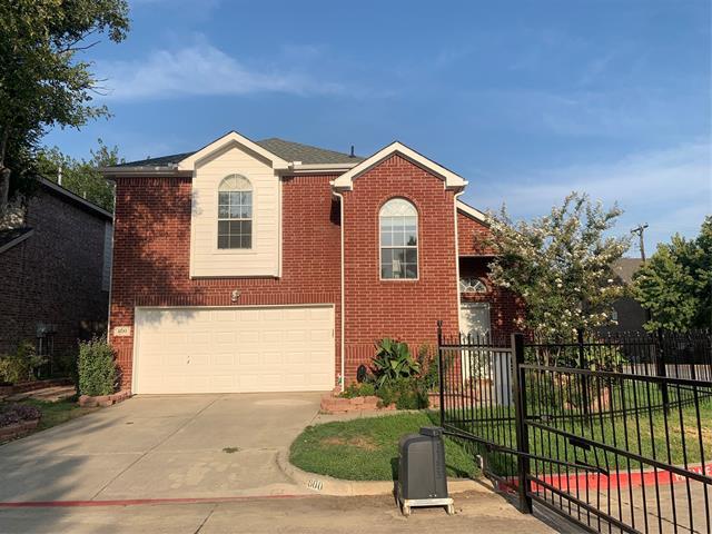 Building Photo - 800 Palomino Dr