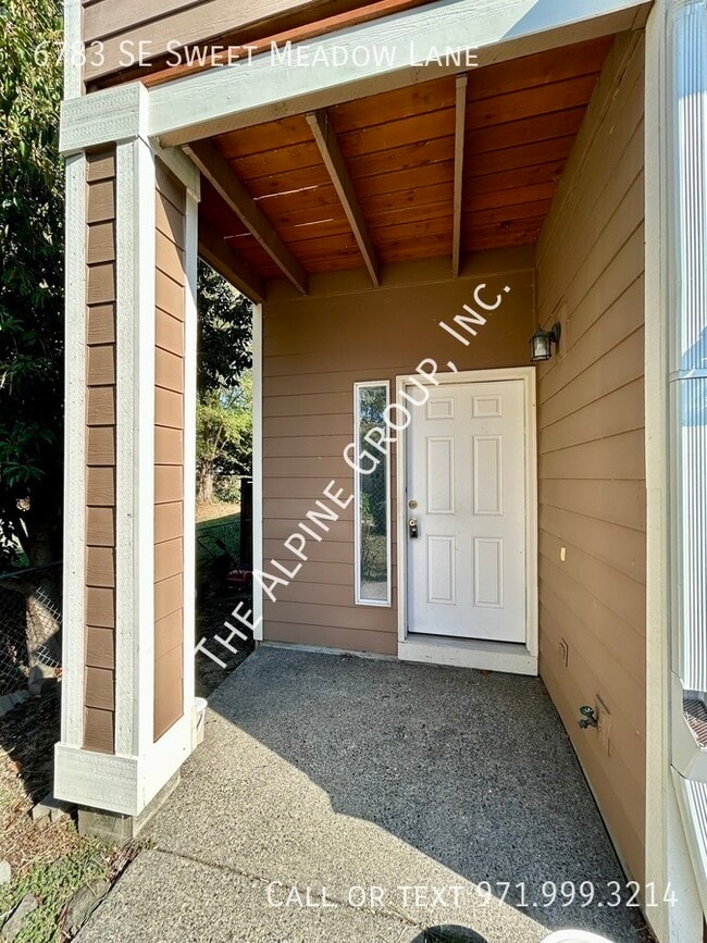 Foto del edificio - 2 Bedroom Townhome in Hillsboro!