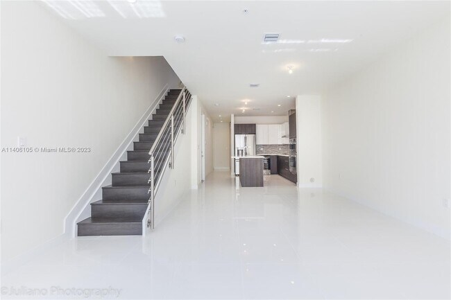 Foto del edificio - 10225 NW 63rd Terrace