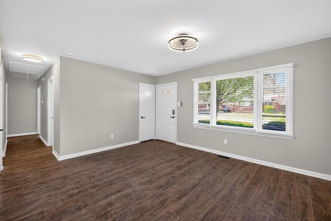 Foto del edificio - 1994 Brynell Dr