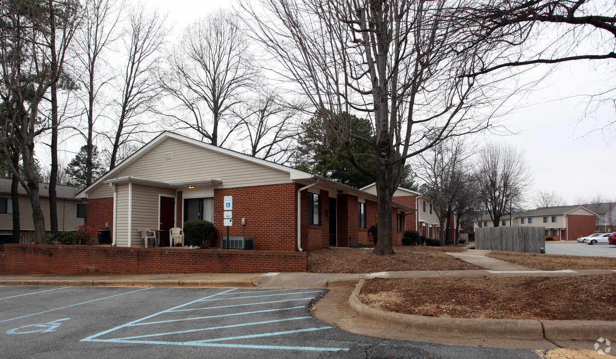 Building Photo - Westview Valley Apartments