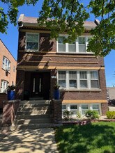 Building Photo - 2125 Wesley Ave