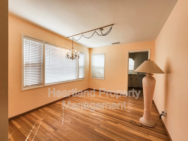 Building Photo - 1616 Taft St