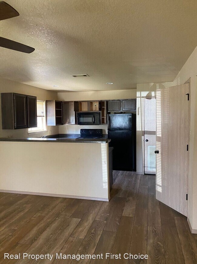 Building Photo - 2 br, 2 bath House - 318 S 12th Street