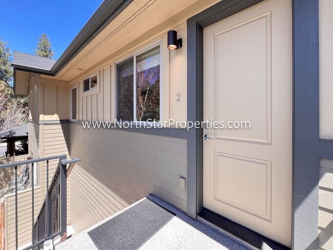 Building Photo - Stunning Studio Westside Bend Oregon