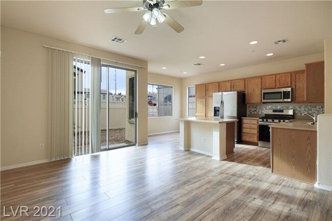 Building Photo - AMAZING TWO STORY HOME IN North Las Vegas
