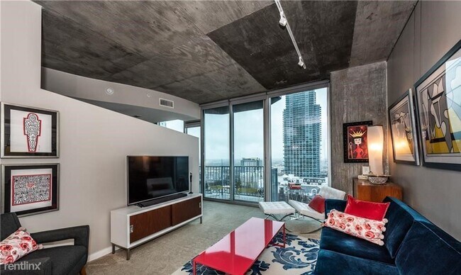 Foto del edificio - 210 N Church St
