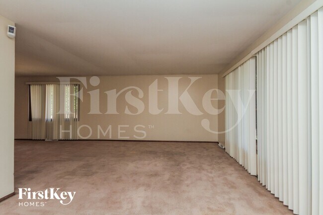 Foto del edificio - 18428 Lange St