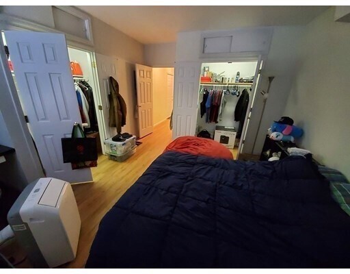 Foto del edificio - 18 Symphony Rd