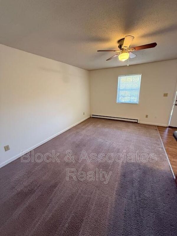 Foto del edificio - 306 Reece Ave