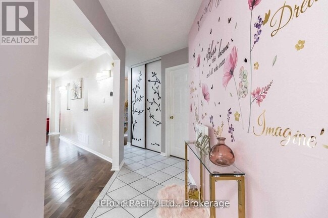 Building Photo - 40 Muirland Crescent