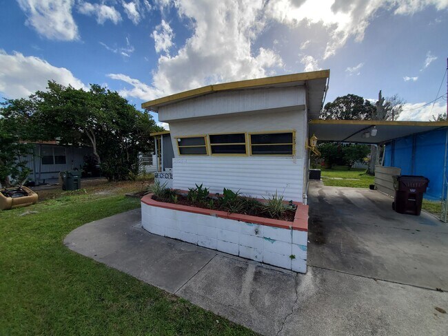 Foto del edificio - 2025 17th St