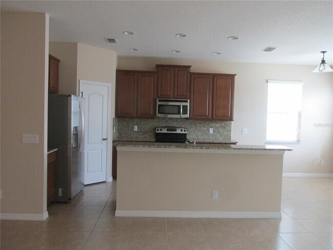 Foto del edificio - 4956 Maple Park St