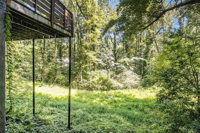 Building Photo - 5826 Simone Dr