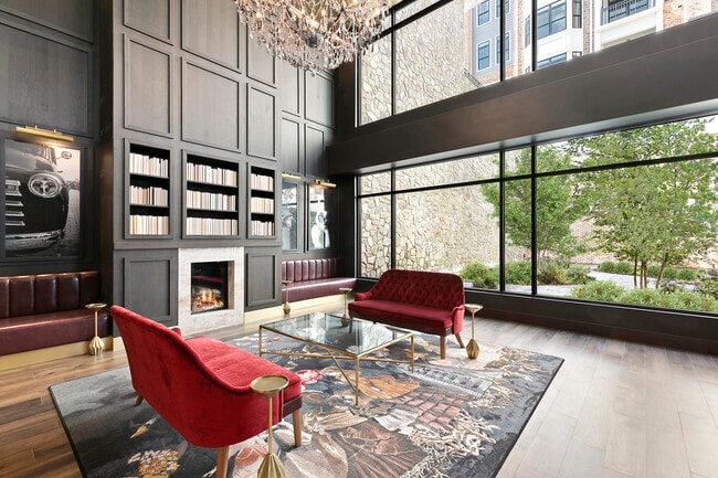 Biblioteca - The Selby