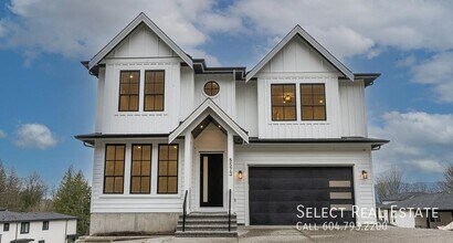 Building Photo - 8573 Forest Gate Dr