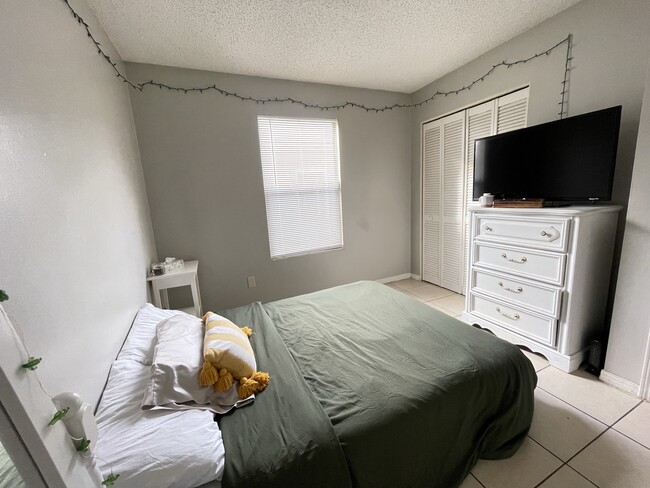 Bedroom 1 - 5139 Indian Lakes Ct