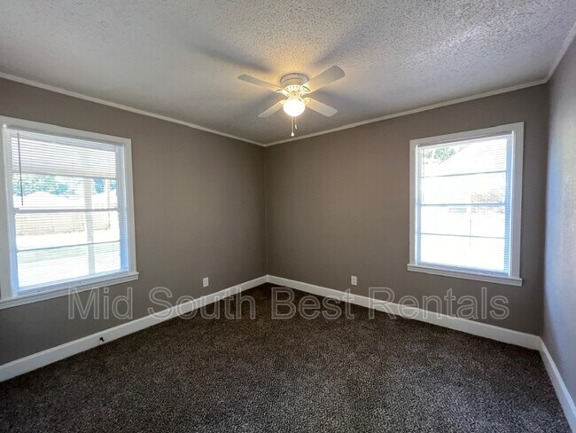 Foto del edificio - 1731 Dellwood Ave