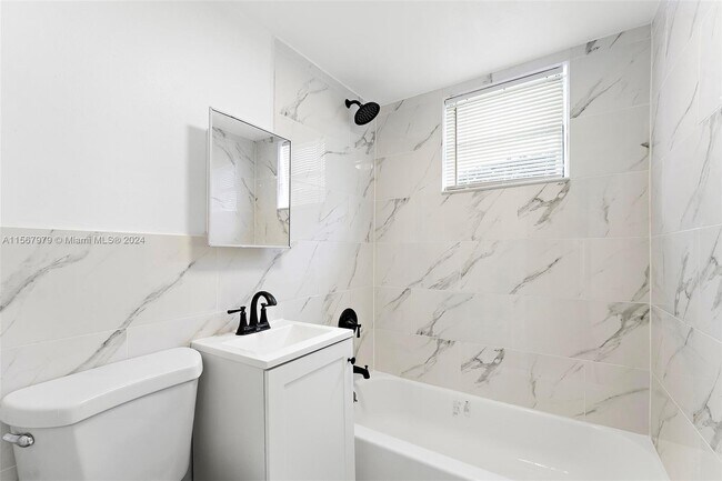 Foto del edificio - 400 NW S River Dr