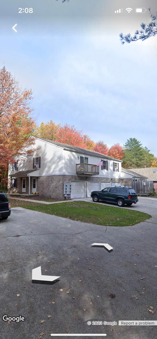 Building Photo - 2870 Beach Rd