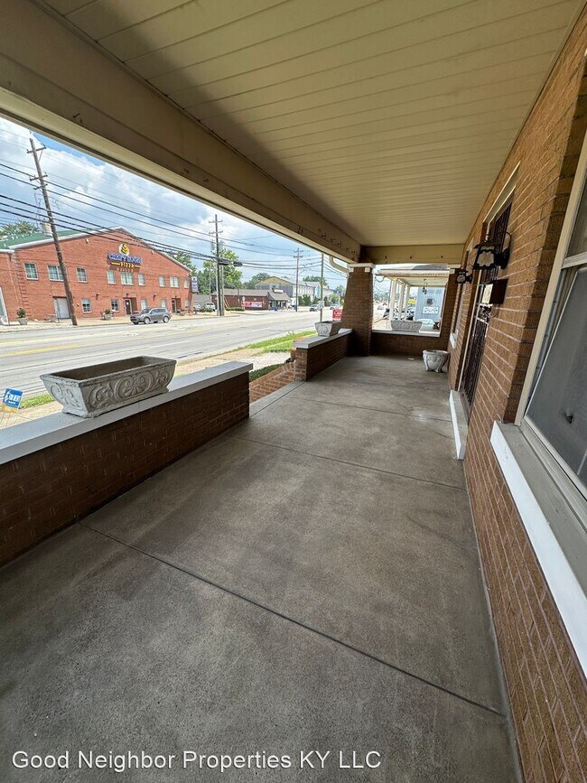 Foto del edificio - 6 br, 3 bath House - 4034 Preston Hwy