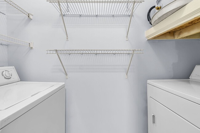 Photo - 1600 Long Grove Dr Apartment