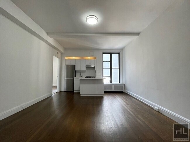 Building Photo - EAST 46 STREET