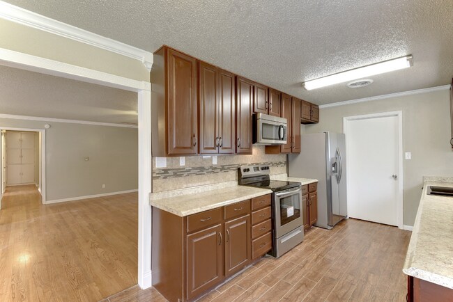 Building Photo - 1158 Indian Trail