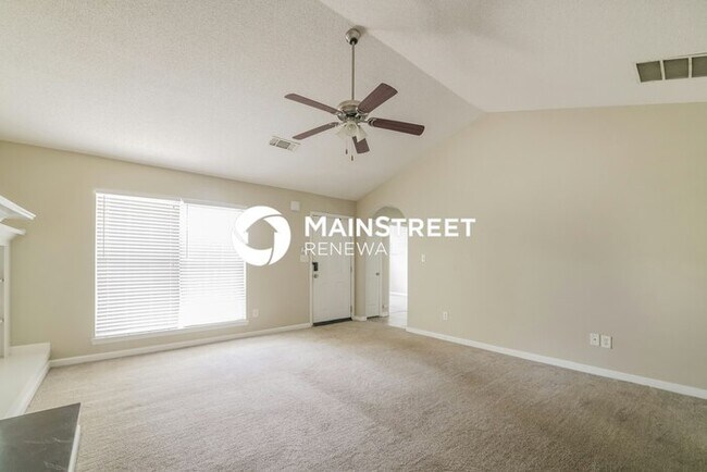Building Photo - 3 Bedroom Pet-Friendly Home in Rex, GA wit...