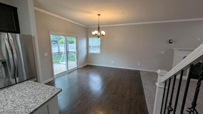 Building Photo - 2568 Vierling Dr E
