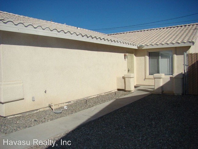 Building Photo - 2719 Blue Water Ln