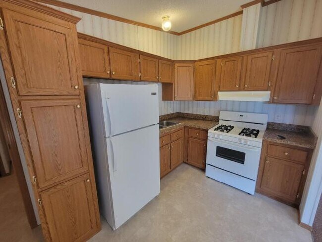 Building Photo - 2 bedroom in Billings MT 59105